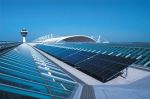 Sonnenstrom vom Dach des Terminals 2 für 155 Haushalte