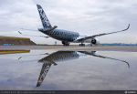 Roll-Out im Kohlefaser-Look: Passagier-Airbus A350 XWB