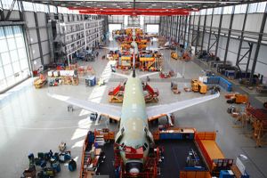 Airbus hebt Rate der A320-Produktion erneut an