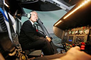 Airbus Helicopters startet ersten EC135 Full Flight Simulator in Japan