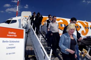 easyJet feiert zehn Jahre Stationierung in Berlin