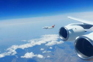 Flug im Abgasstrahl: Falcon misst Emissionen und Wirbelschleppen