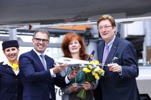 Flugzeugtaufe einer A380 der Lufthansa auf den Namen Düsseldorf