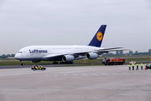 Flugzeugtaufe einer A380 der Lufthansa auf den Namen Düsseldorf
