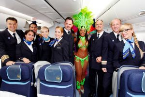 Samba zum Condor-Erstflug nach Fortaleza in Brasilien