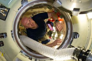 Fußball-WM und Sportliche Leistungen auf der Raumstation ISS