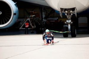 "Austrian Rock" zieht Boeing 777 mit 142 Tonnen – Weltrekord