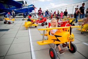 Kinderfest am Flughafen Stuttgart mit viel Programm und Musik