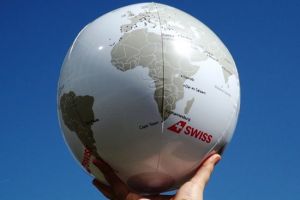 Freiflug und Wasserball zum Jubiläum der SWISS in Nürnberg