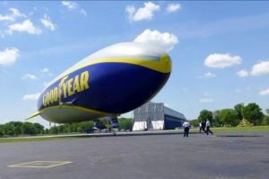 Zeppelin LZ N07-101 erhält Zulassung und startet für Goodyear
