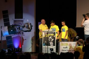 Schüler mit Funkkontakt zu Astronauten in Raumstation