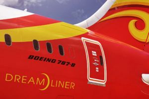 Boeing feiert ersten 787-Dreamliner für Hainan Airlines
