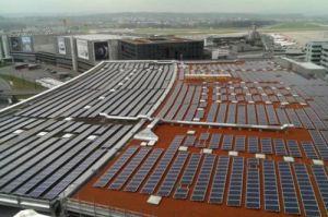 Flughafen Zürich nimmt zweite Photovoltaikanlage ans Netz