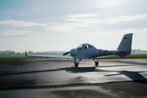 Condor Berufspiloten-Ausbildung auf neuer Aquila 210