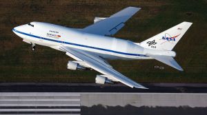 Boeing 747SP mit Flugzeug-Teleskop SOFIA wieder fort