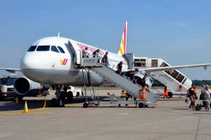 Low Cost zieht sich weiter durch den Luftverkehr