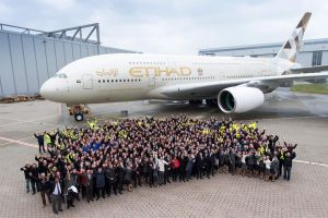 Erster Airbus A380 für Etihad Airways
