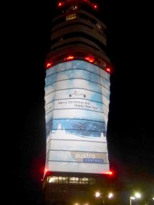 Austro Control Tower: Botschaften durch besondere Beleuchtung