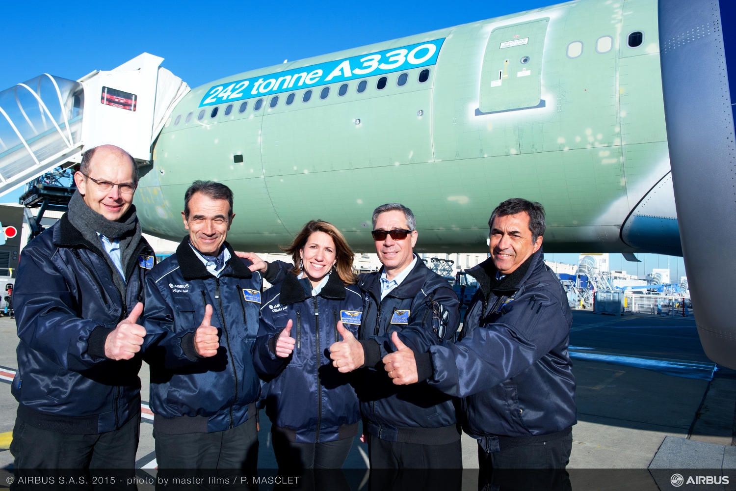 Airbus A330 mit 242 Tonnen MTOW hebt zum Erstflug ab
