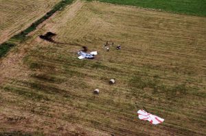 Ultraleichtflugzeug: Absturz neben Unwetter