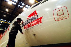 Aufruf an Kreative: airberlin sucht Flugzeug-Logo für Olympia