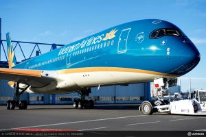 Erster A350-900 XWB in neuer Vietnam Airlines-Lackierung