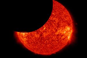 Sonnenfinsternis über Deutschland: Seltenes Spektakel gut beobachtbar