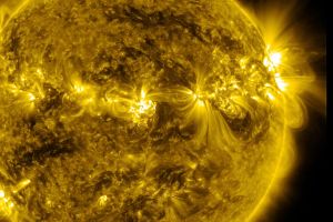 Weltraumwetter: Maßnahmen gegen Strahlenbelastung für Luftfahrt und Satelliten