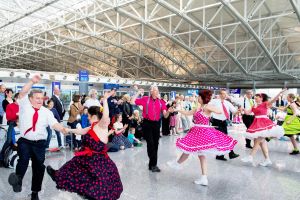 "Elvis Fever" am Airlebnis-Tag im Frankfurter Terminal