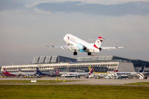 Flughafen Stuttgart mit weniger Parkplätzen zur Ferien-Reisewelle