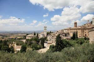 Flughafen Weeze veranstaltet Reisen nach Perugia und Assisi
