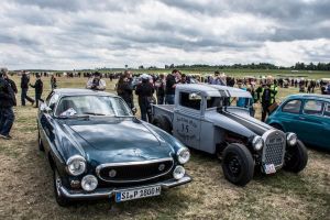 Oldtimerfestival bot Spektakel am Boden und in der Luft