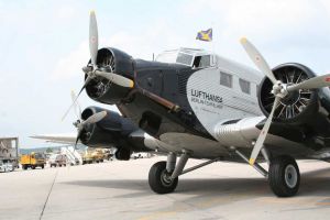 Junkers Ju 52 zu Gast am Flughafen Stuttgart