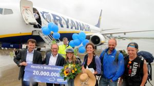 20-Millionster Fluggast am Airport Weeze