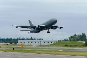 KC-46A: Tankflugzeug von Boeing erstmals in der Luft