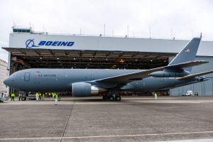 KC-46A: Tankflugzeug von Boeing erstmals in der Luft