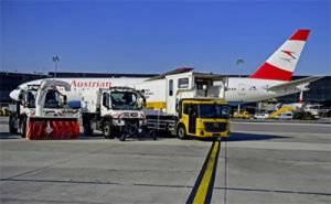 Spezialfahrzeuge von Mercedes für Vienna Airport