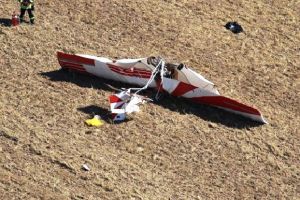 Absturz eines Ultraleichtflugzeugs am Flugplatz Degmarn