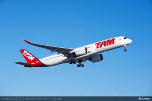 Erstflug des Airbus A350 XWB für TAM Airlines