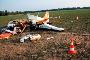 Schleppflugzeug geriet in Schieflage am Flugplatz Klix