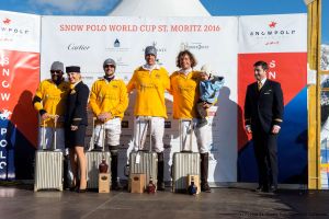 Lufthansa fliegt für Snow Polo World Cups – auch die Pferde