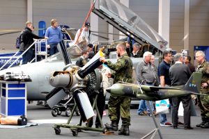 Luftfahrtmesse AERO mit über 30.000 Besuchern zu Ende