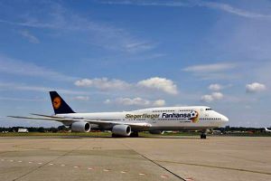 Fannamen der Fußball-WM für Fanhansa Siegerflieger