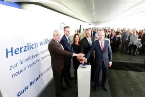 Ankunftsebene des Terminal 1 am Fraport modernisiert