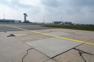 Taxiway Delta am Flughafen Nürnberg komplett erneuert
