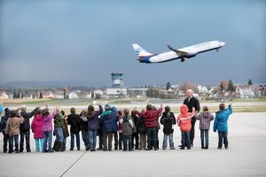 Ferientouren für Kinder am Flughafen Stuttgart