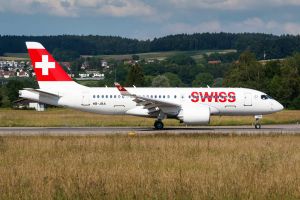 Bombardier CS100 bei SWISS angekommen und getauft