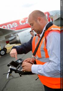 Airbus lässt Flugzeuge von Drohnen inspizieren