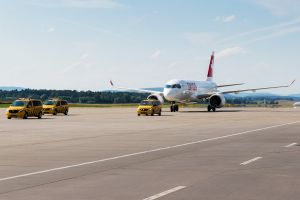 CS100 bei SWISS im ersten Linienflug