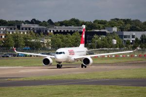 CS100 bei SWISS im ersten Linienflug